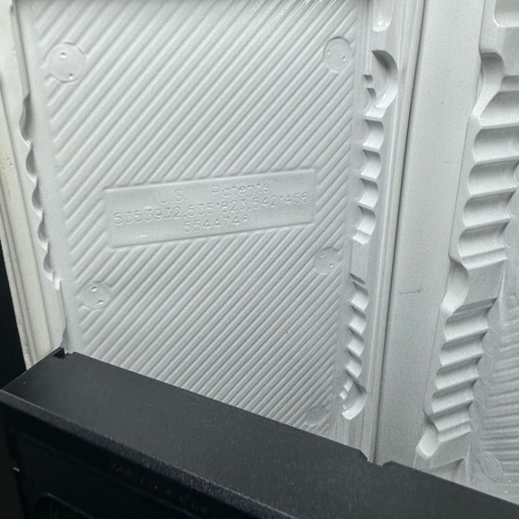 Jonah A Veggie Tales Movie VHS Tape 2002 Family Animated Childrens Kids Used - Picture 2 of 9